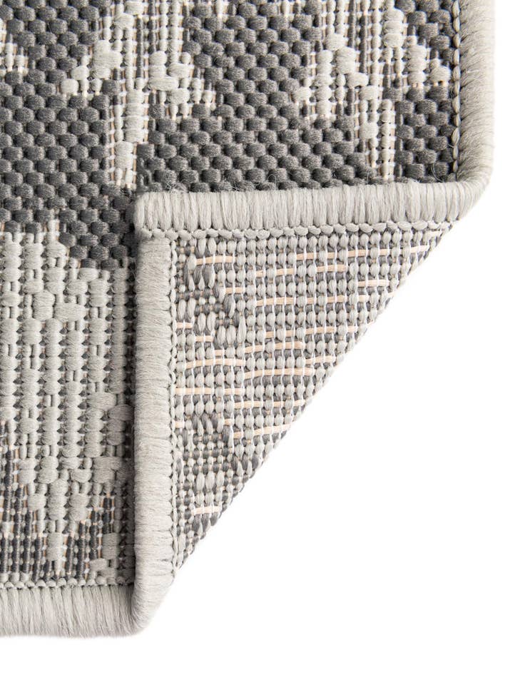 Detail image of 8' x 11' 4 Easy-Clean Botanical Indoor / Outdoor Rug