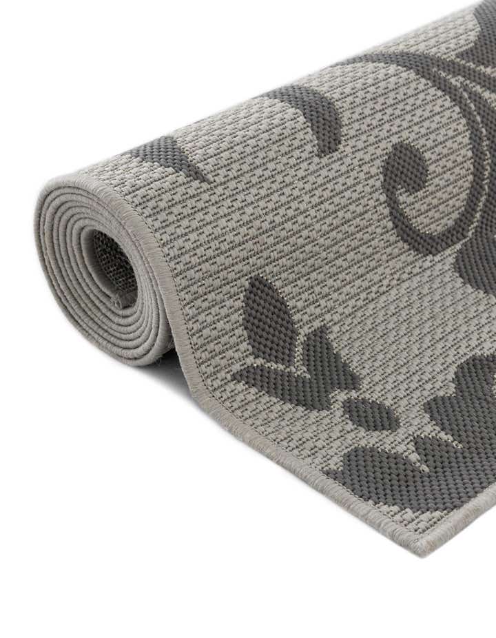 2' 2 x 3' Easy-Clean Botanical Indoor / Outdoor Rug