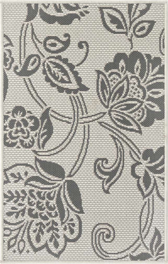 2' x 3' Easy-Clean Botanical Indoor / Outdoor Rug