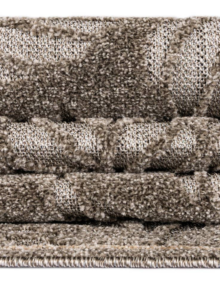 Detail image of 5' x 8' Easy-Clean Botanical Indoor / Outdoor Rug