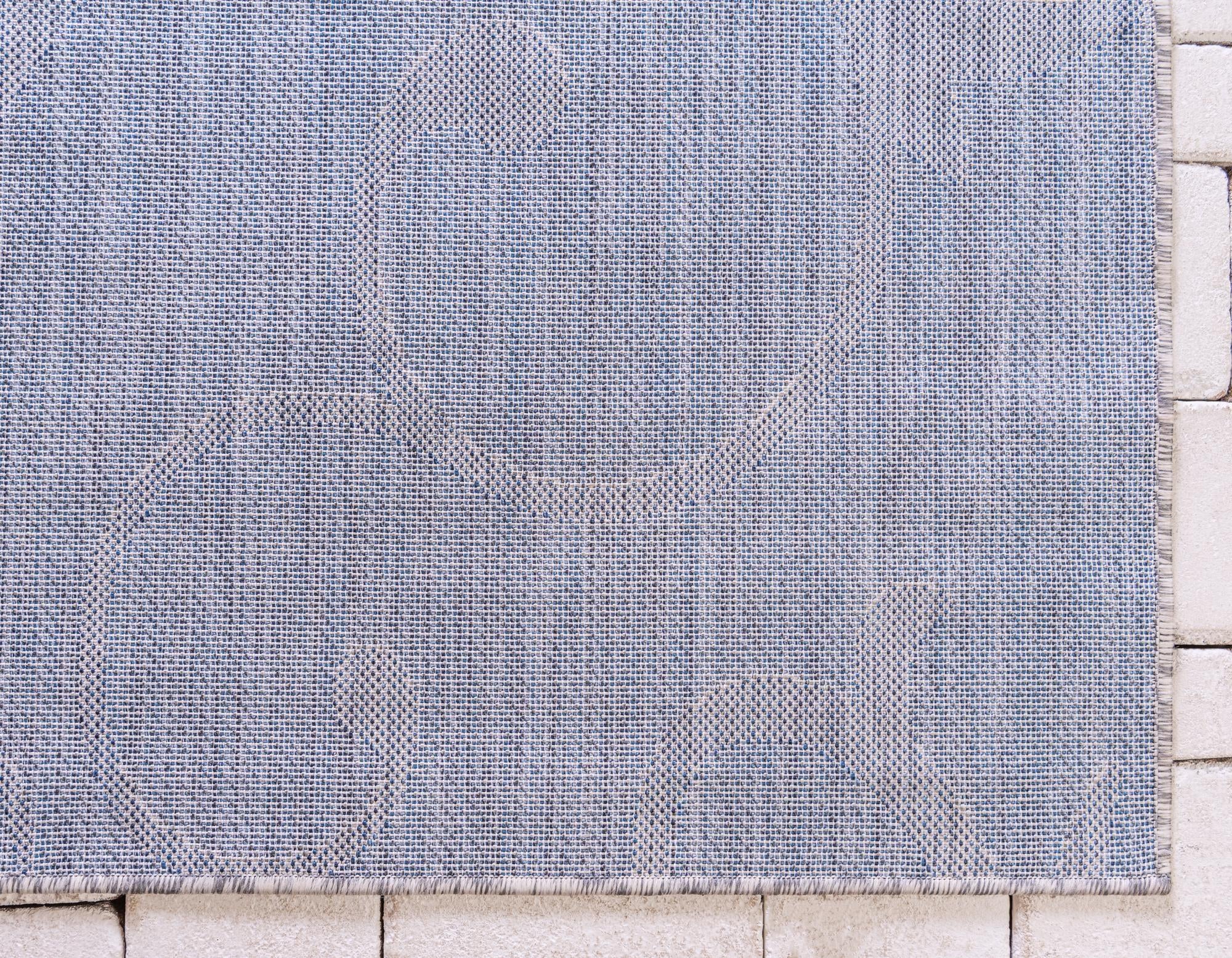7' 10 x 11' Easy-Clean Botanical Indoor / Outdoor Rug