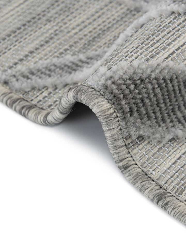 2' 2 x 3' Easy-Clean Botanical Indoor / Outdoor Rug