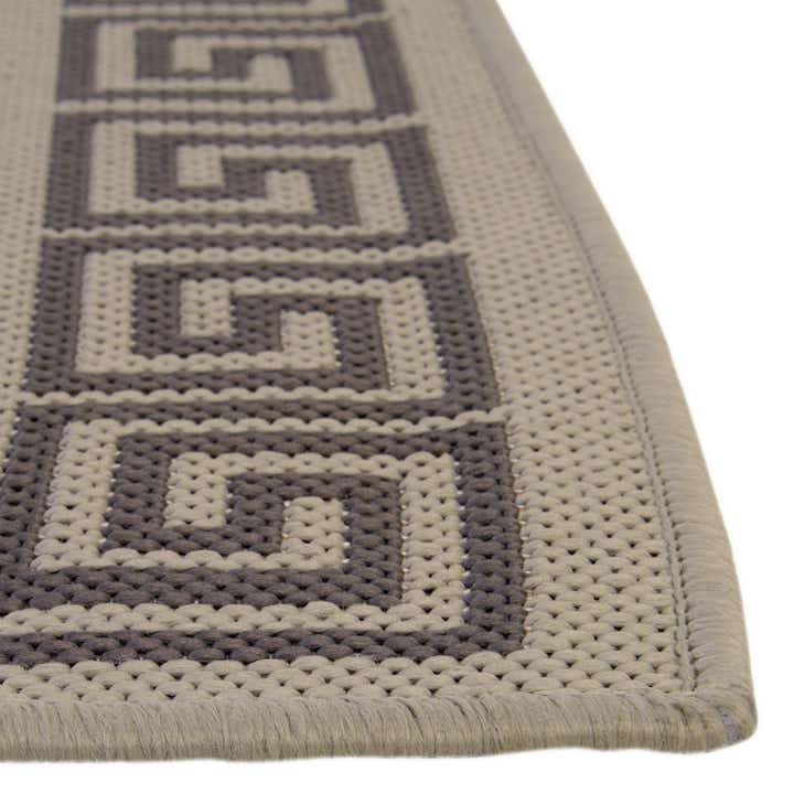 3' 3 x 5' Easy-Clean Lattice Indoor / Outdoor Rug