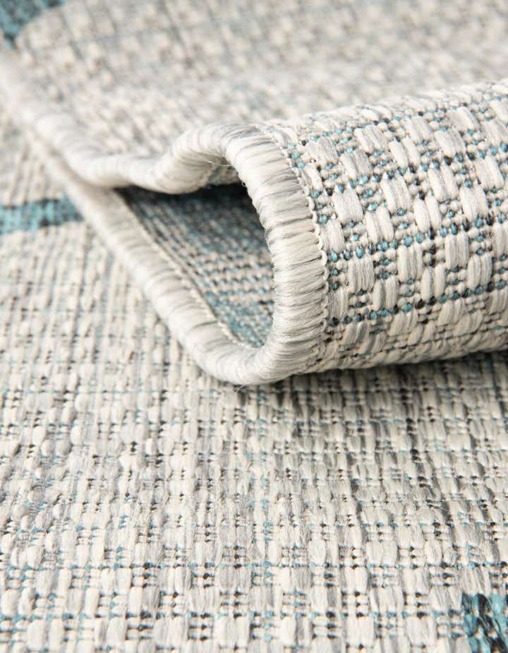 4' x 6' Easy-Clean Lattice Indoor / Outdoor Rug