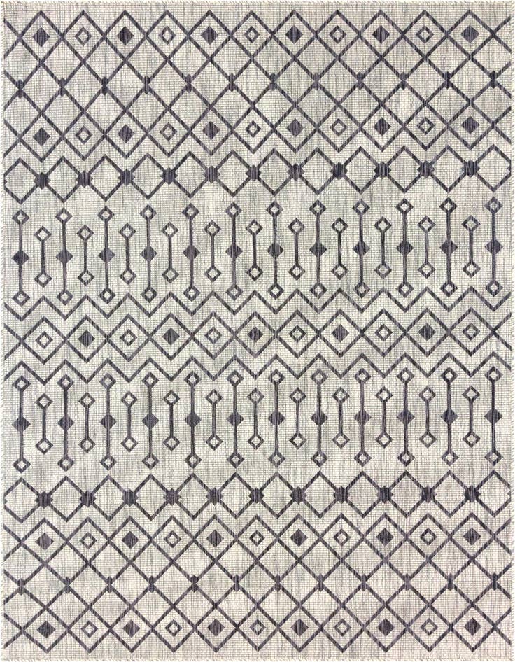 Detail image of 7' x 10' Easy-Clean Lattice Indoor / Outdoor Rug