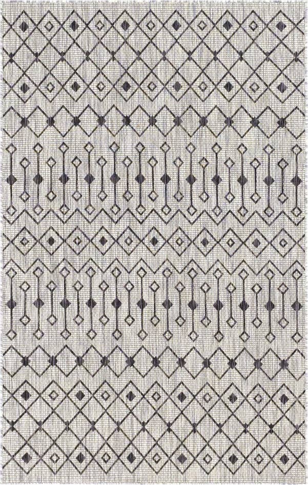 Detail image of 5' 3 x 8' Easy-Clean Lattice Indoor / Outdoor Rug