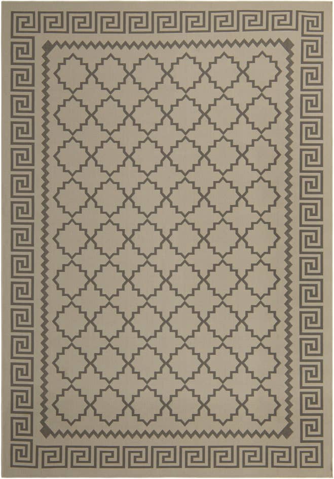 Detail image of 8' x 11' 4 Easy-Clean Lattice Indoor / Outdoor Rug