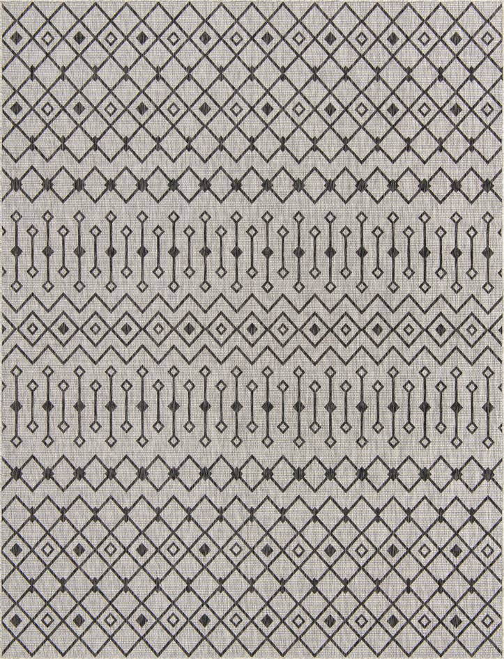 Detail image of 10' x 13' Easy-Clean Lattice Indoor / Outdoor Rug