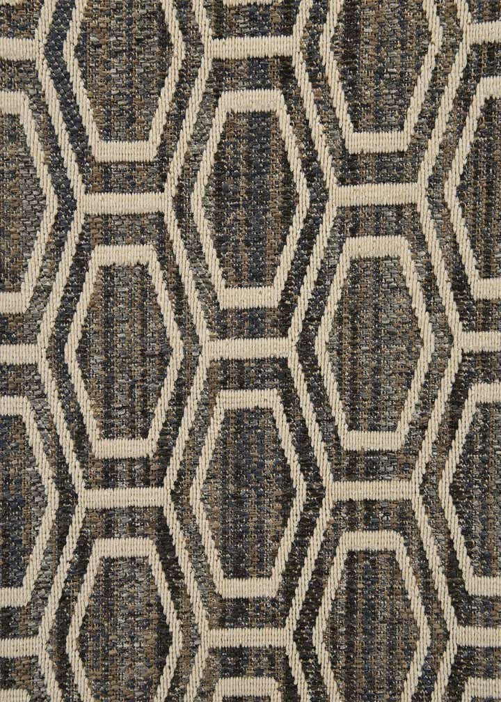 5' 3 x 7' 8 Easy-Clean Modern Indoor / Outdoor Rug