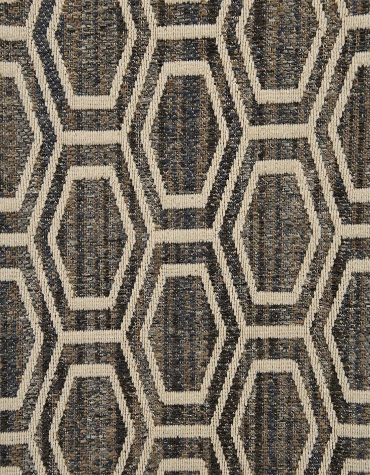 Detail image of 5' 3 x 7' 8 Easy-Clean Modern Indoor / Outdoor Rug