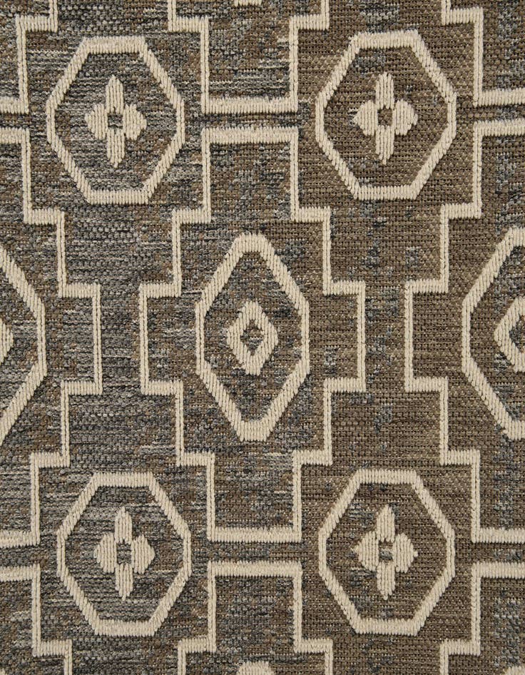 Detail image of 5' 3 x 7' 8 Easy-Clean Modern Indoor / Outdoor Rug