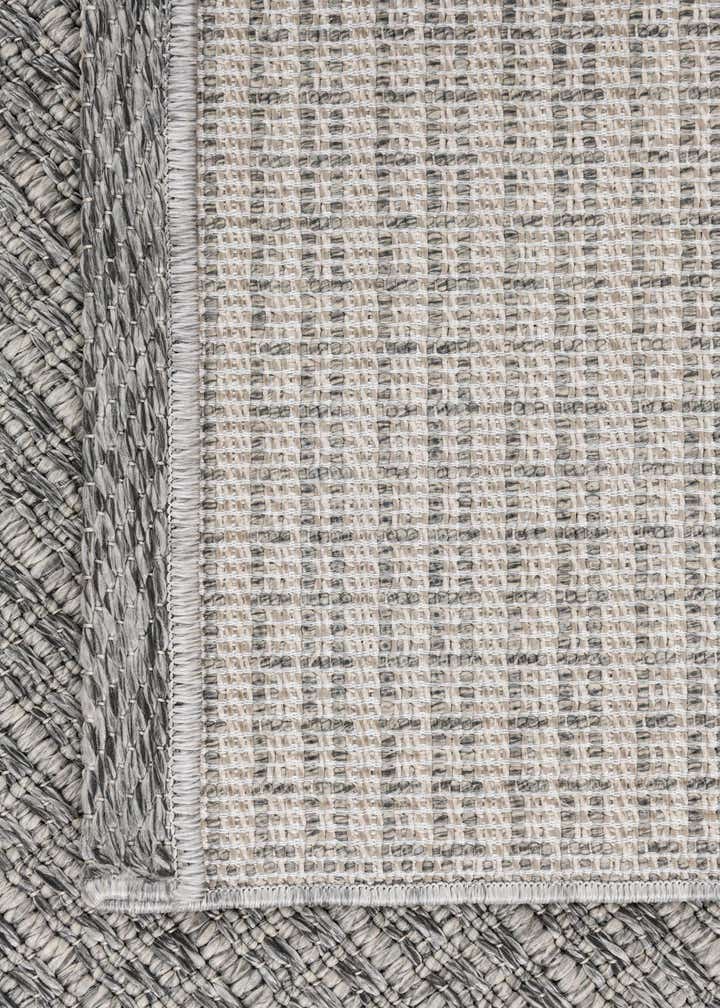4' 10 x 7' 5 Easy-Clean Modern Indoor / Outdoor Rug