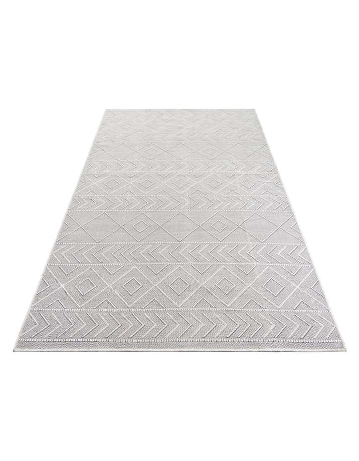5' x 7' 10 Easy-Clean Modern Indoor / Outdoor Rug