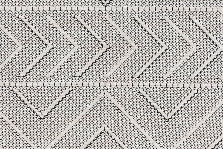 Detail image of 5' x 7' 10 Easy-Clean Modern Indoor / Outdoor Rug