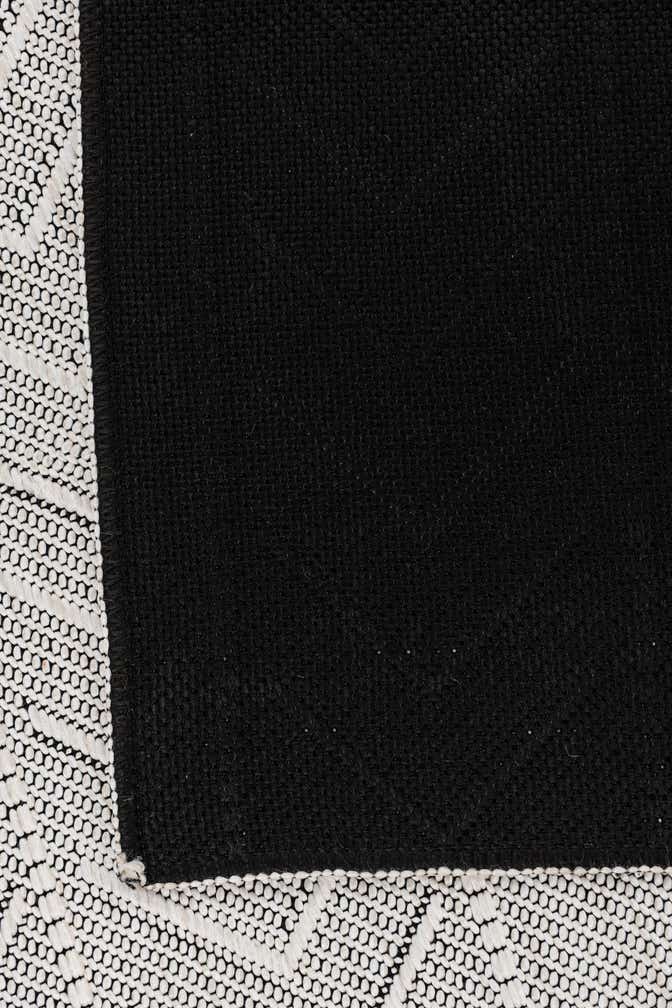 5' x 7' 10 Easy-Clean Modern Indoor / Outdoor Rug