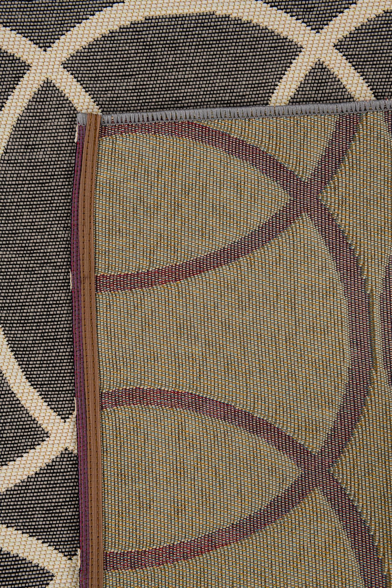 5' 3 x 7' 6 Easy-Clean Modern Indoor / Outdoor Rug