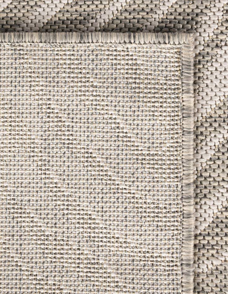 Detail image of 10' x 14' Easy-Clean Modern Indoor / Outdoor Rug