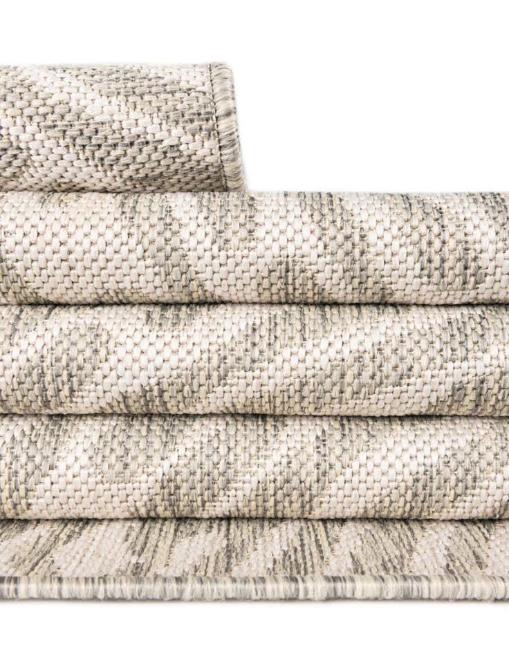Detail image of 10' x 14' Easy-Clean Modern Indoor / Outdoor Rug