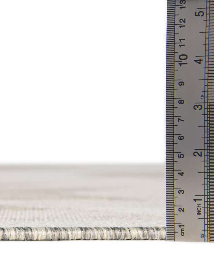 5' 3 x 8' Easy-Clean Modern Indoor / Outdoor Rug