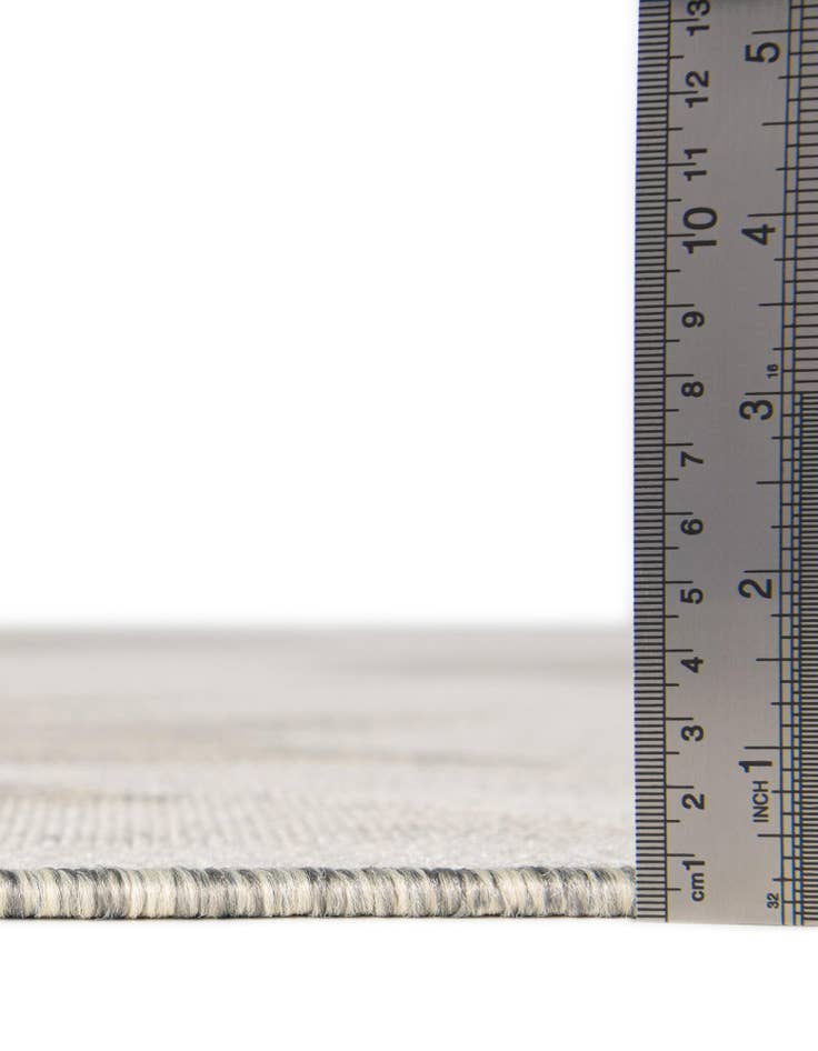 Detail image of 2' x 3' Easy-Clean Modern Indoor / Outdoor Rug