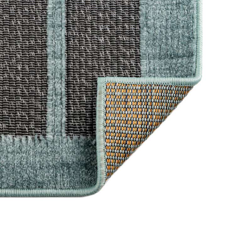 5' x 7' 7 Easy-Clean Indoor / Outdoor Rug