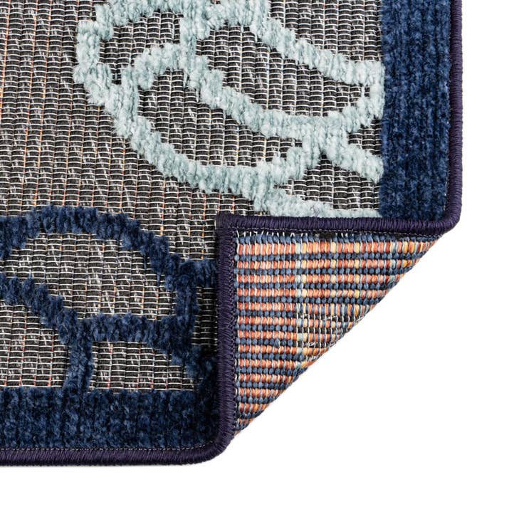 Detail image of 5' x 7' 7 Easy-Clean Indoor / Outdoor Rug