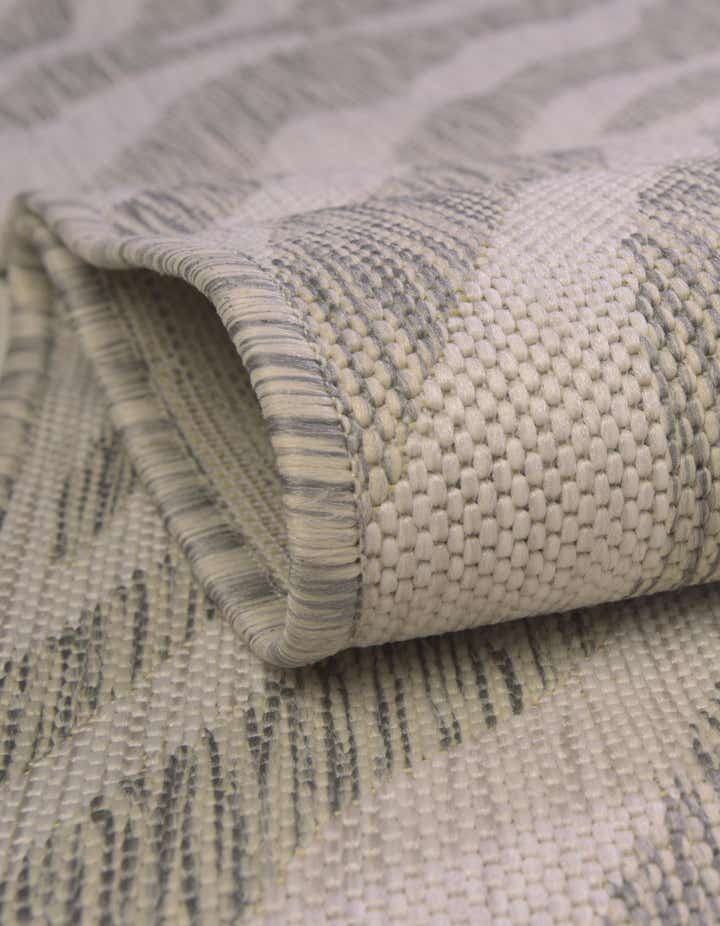 3' x 5' 3 Easy-Clean Safari Indoor / Outdoor Rug