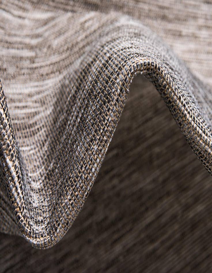 Detail image of 4' 2 x 6'  Washable Solid Indoor / Outdoor Rug