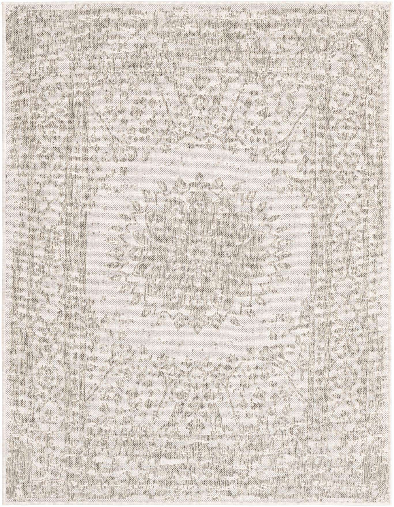 4' x 6' Easy-Clean Traditional Indoor / Outdoor Rug