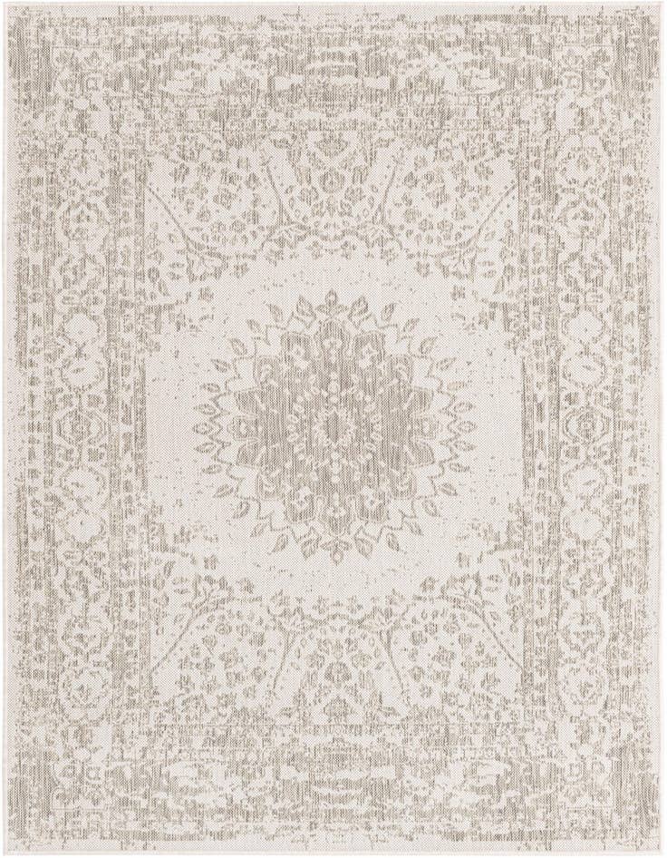 Detail image of 5' 3 x 7' Easy-Clean Traditional Indoor / Outdoor Rug