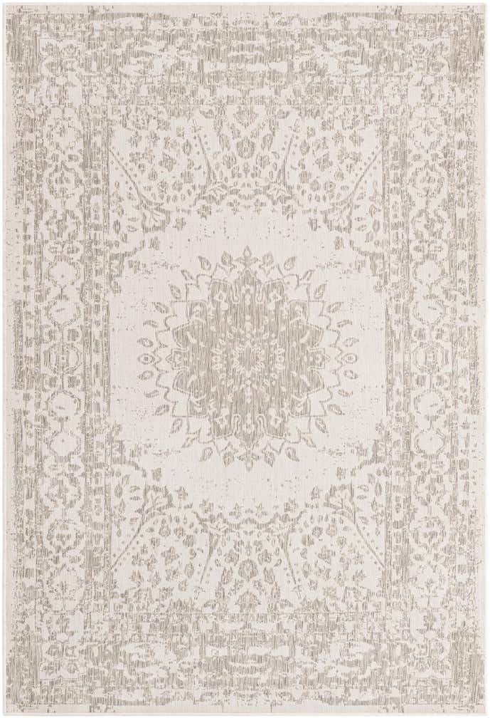 6' x 9' Easy-Clean Traditional Indoor / Outdoor Rug