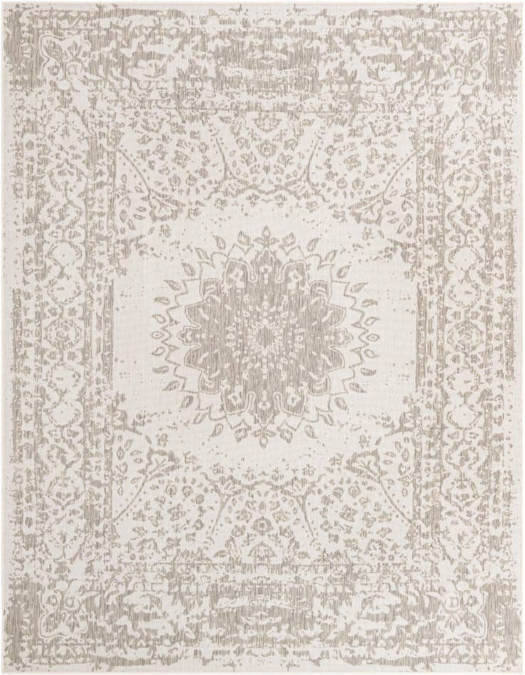 Detail image of 7' 10 x 10' Easy-Clean Traditional Indoor / Outdoor Rug