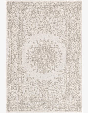 4' x 6' Easy-Clean Traditional Indoor / Outdoor Rug