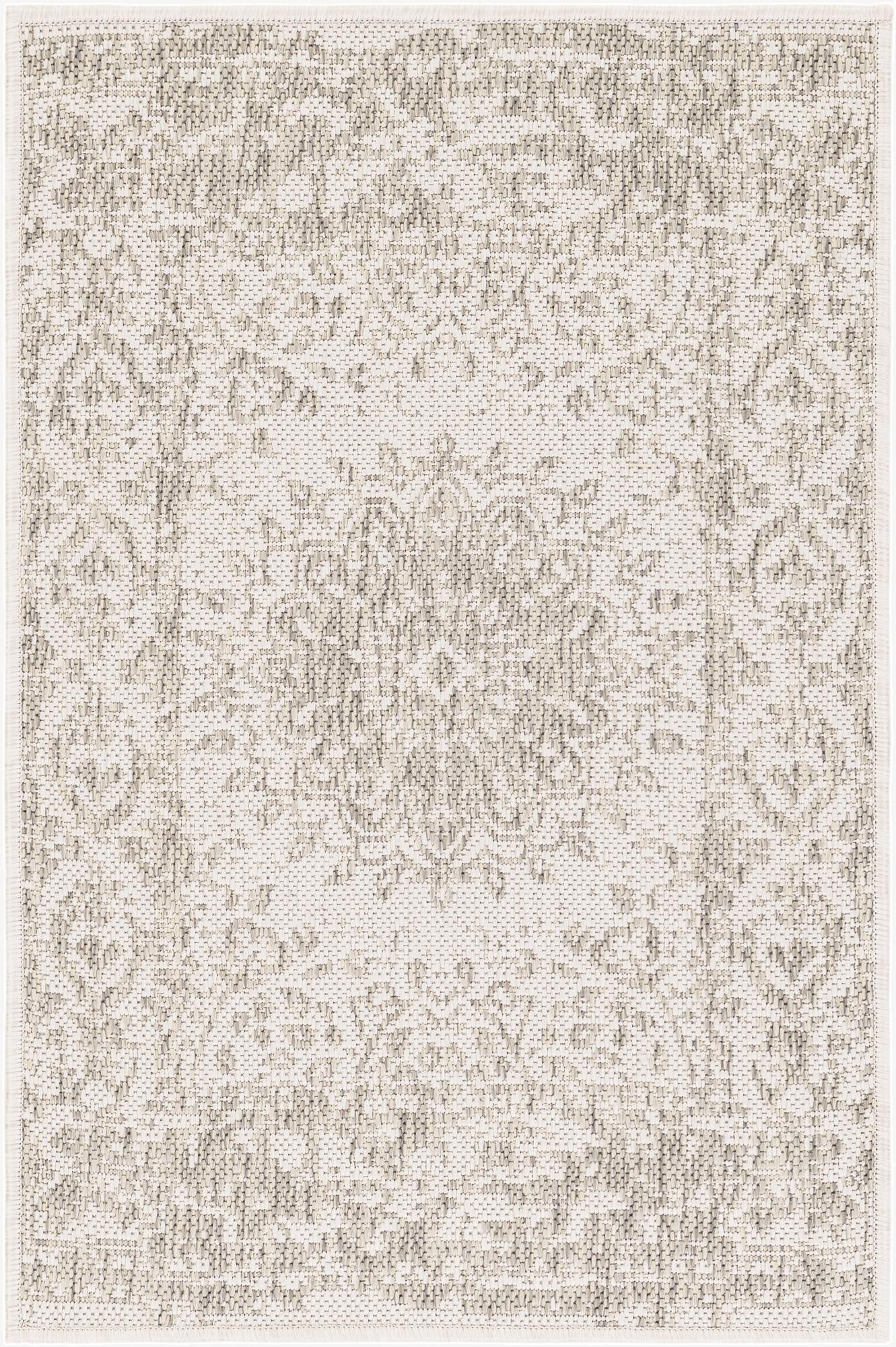 Primary image 2' x 3'  Washable Traditional Indoor / Outdoor Rug