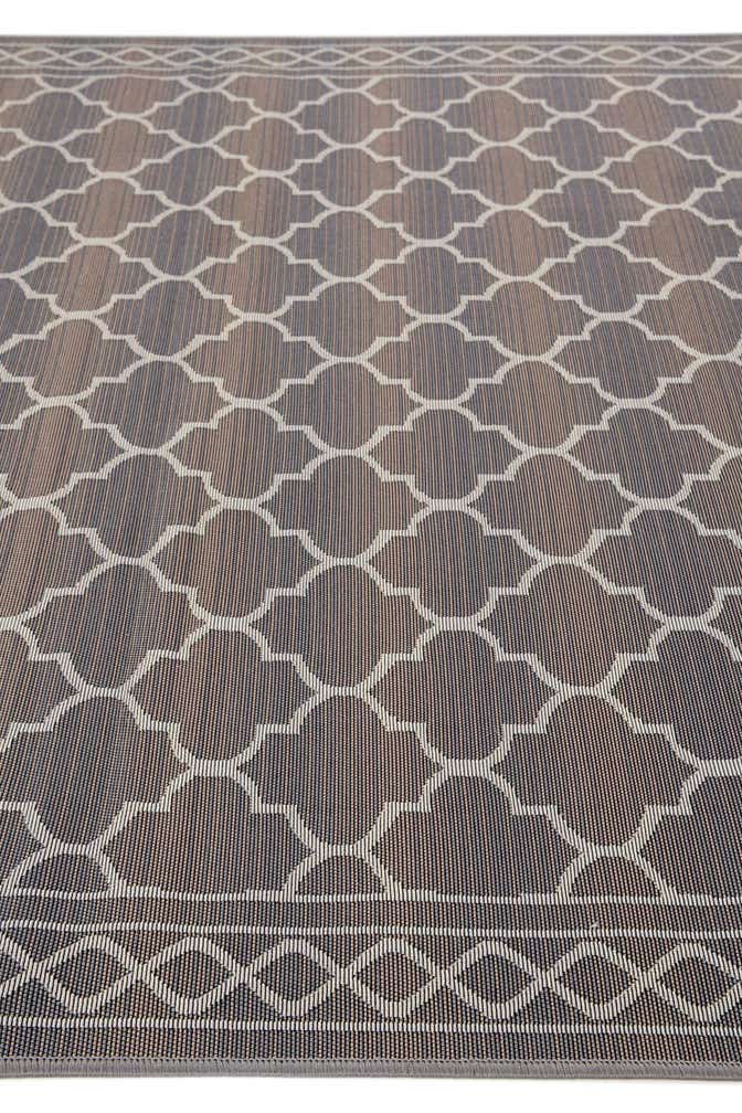 5' 3 x 7' 7 Easy-Clean Trellis Indoor / Outdoor Rug