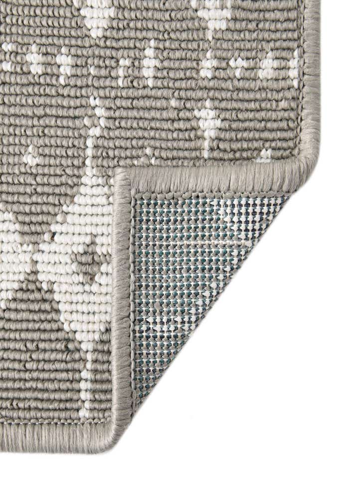 5' 3 x 8' Easy-Clean Trellis Indoor / Outdoor Rug