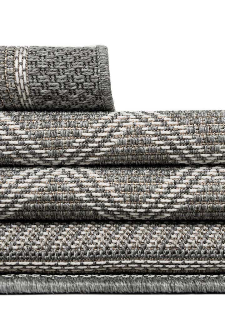 4' 1 x 6' 1 Easy-Clean Trellis Indoor / Outdoor Rug