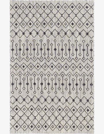 5' 3 x 8' Easy-Clean Trellis Indoor / Outdoor Rug
