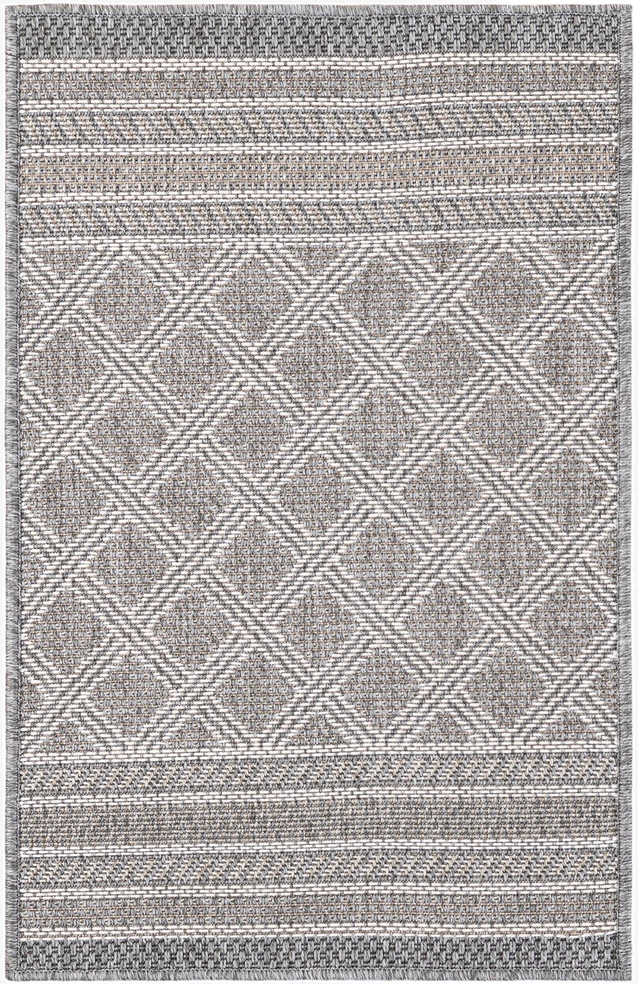 2' x 3' 1  Washable Trellis Indoor / Outdoor Rug