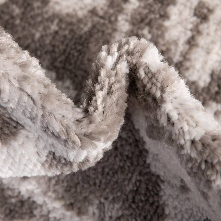 Detail image of 8' x 10' Oxford Rug