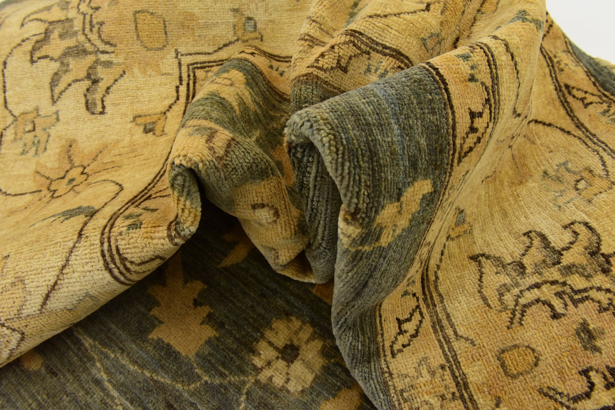 8' x 10' Hand Knotted Peshawar Ziegler Rug
