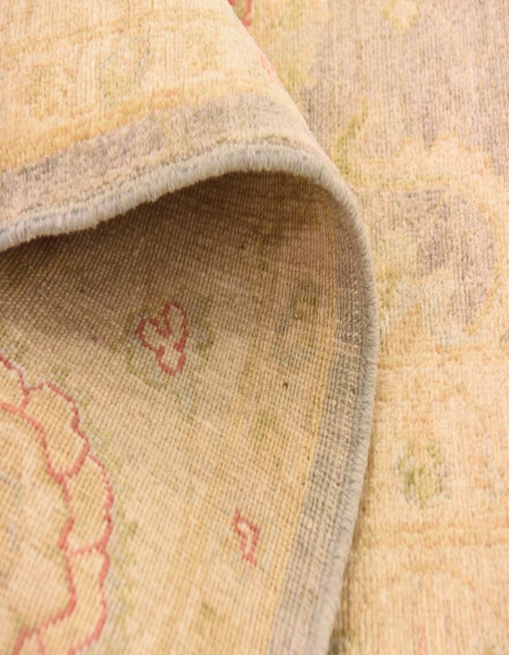 Detail image of 6' 9 x 10'  Hand Knotted Peshawar Ziegler Rug