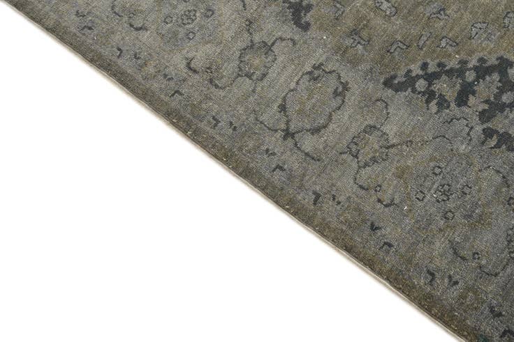 Detail image of 4' 9 x 6' Hand Knotted Peshawar Ziegler Rug
