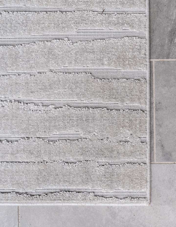 4' x 6' Easy-Clean Sabrina Soto Ola Indoor / Outdoor Rug