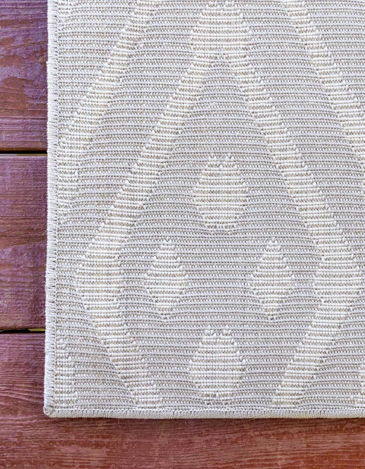 Detail image of 8' x 10'  Washable Sabrina Soto Ella Indoor / Outdoor Rug