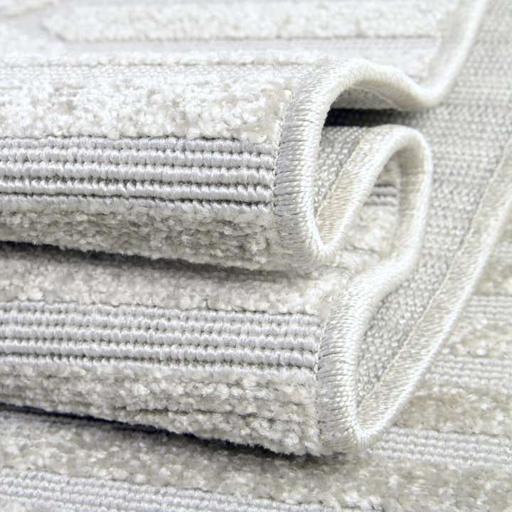 9' x 12' 2 Easy-Clean Sabrina Soto Hudson Indoor / Outdoor Rug