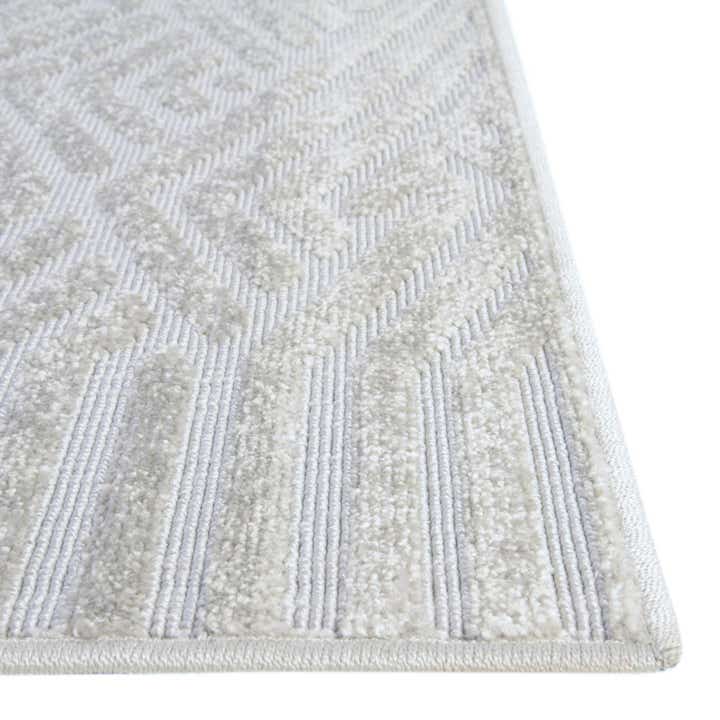 9' x 12' 2 Easy-Clean Sabrina Soto Hudson Indoor / Outdoor Rug