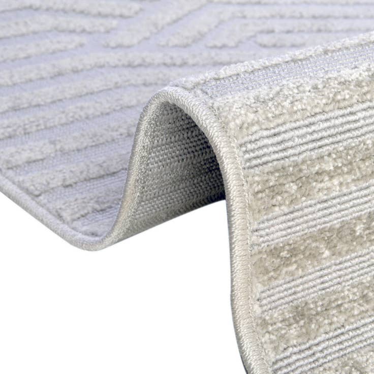 Detail image of 9' x 12' 2 Easy-Clean Sabrina Soto Hudson Indoor / Outdoor Rug