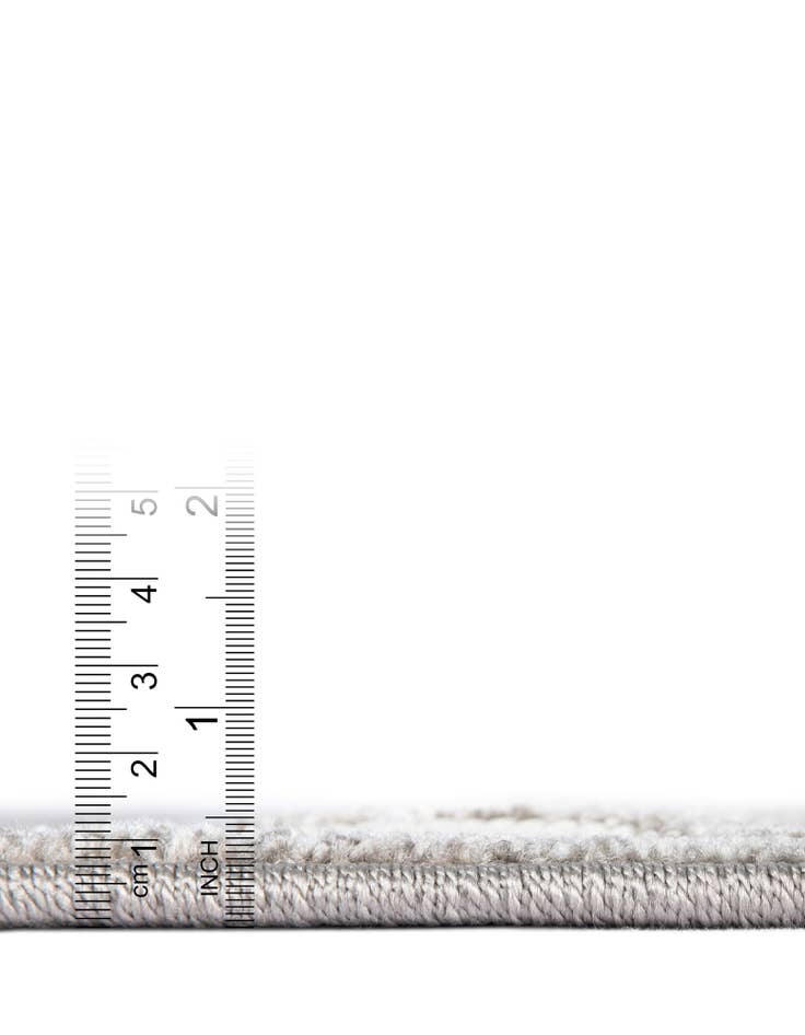 Detail image of 7' 10 x 10' Easy-Clean Sabrina Soto Indoor / Outdoor Rug