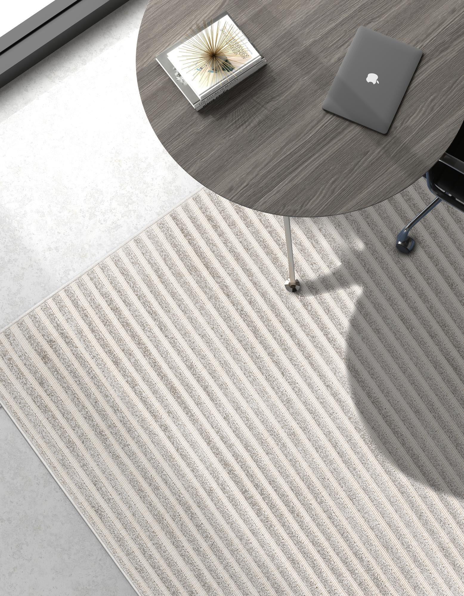 4' x 6' Easy-Clean Sabrina Soto Indoor / Outdoor Rug